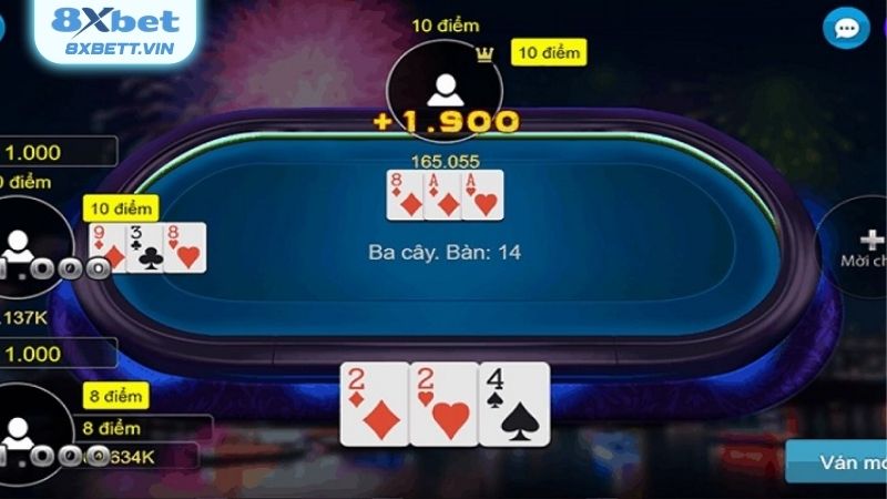 Game bài tiến lên tại 8XBET rất kịch tính